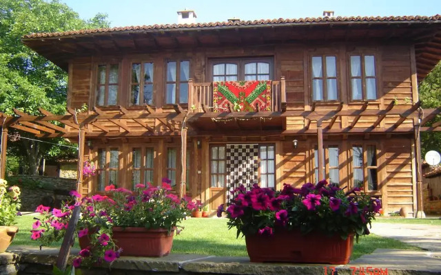 Отель Kenara Guest House вид на фасад