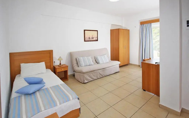 Отель Miramare Hotel Греция, Ситония - отзывы, цены и фото номеров - забронировать отель Miramare Hotel онлайн комната для гостей