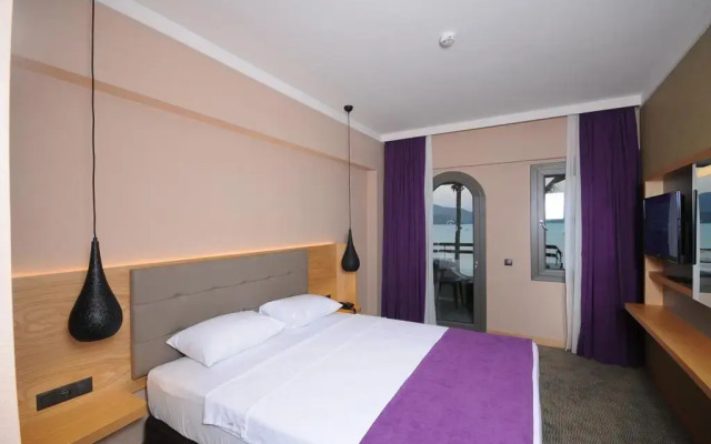 Candan Citybeach Hotel Мармарис комната для гостей