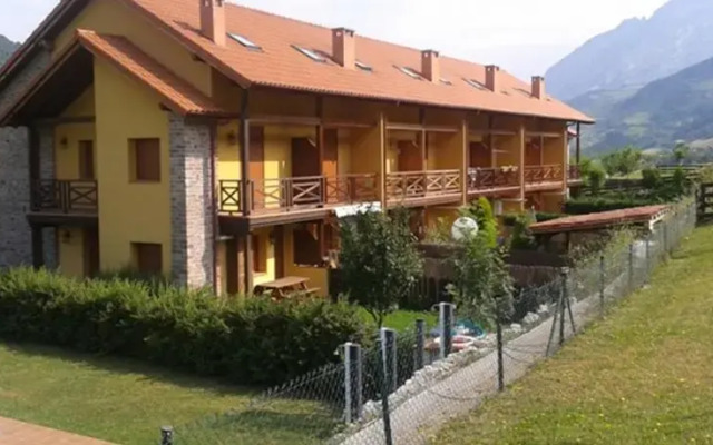Отель Chalet Rural El Encanto вид на фасад