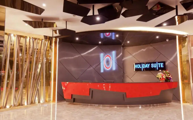 Отель 101 Holiday Suites вид на фасад