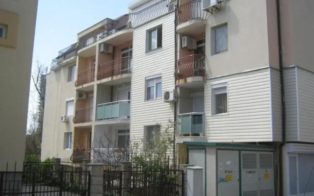 Отель Standard Guest House вид на фасад