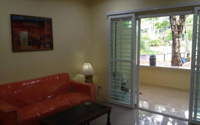 Отель Kathu Waterfall Bungalow комната для гостей