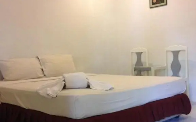 Отель Laem Sai Bungalow комната для гостей