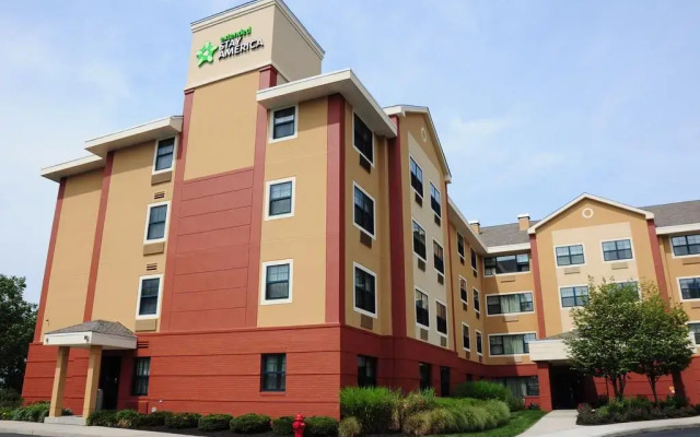 Отель Extended Stay America Elizabeth - Newark Airport США, Элизабет - отзывы, цены и фото номеров - забронировать отель Extended Stay America Elizabeth - Newark Airport онлайн вид на фасад