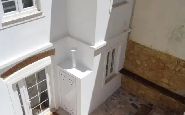 The Surf Embassy Hostel вид на фасад