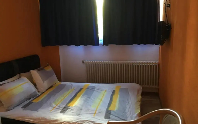 Отель Appartamenti KKD Лугано комната для гостей