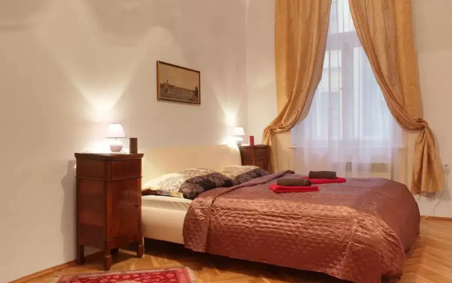 Апартаменты Bohemia Antique Apartment комната для гостей