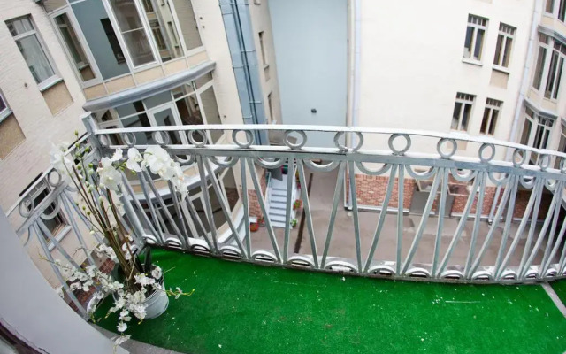 Гостиница Bed2Bed on Bolshaya Morskaya вид на фасад