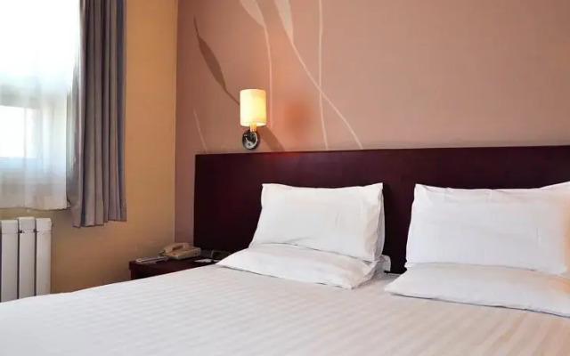 Отель Piao Home Inn Beijing Qianmen Китай, Пекин - отзывы, цены и фото номеров - забронировать отель Piao Home Inn Beijing Qianmen онлайн комната для гостей