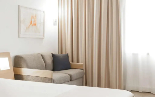 Отель Novotel Antwerpen Бельгия, Антверпен - 1 отзыв об отеле, цены и фото номеров - забронировать отель Novotel Antwerpen онлайн комната для гостей