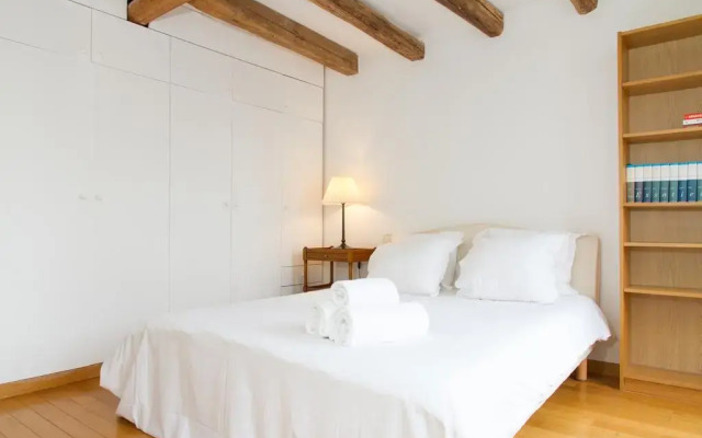 Апартаменты Odeon - Saint Germain Private Apartment комната для гостей