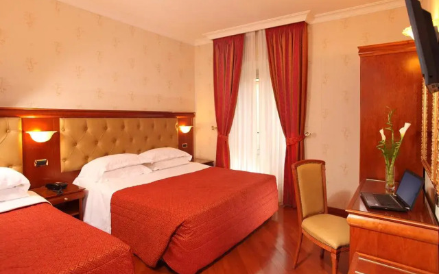 Hotel Serena комната для гостей