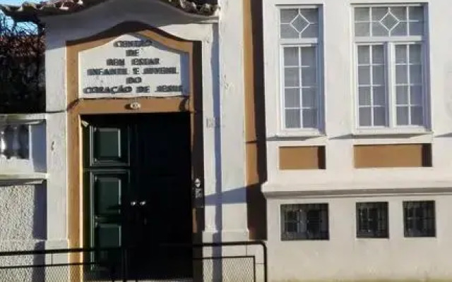 Отель Room São Dinis вид на фасад