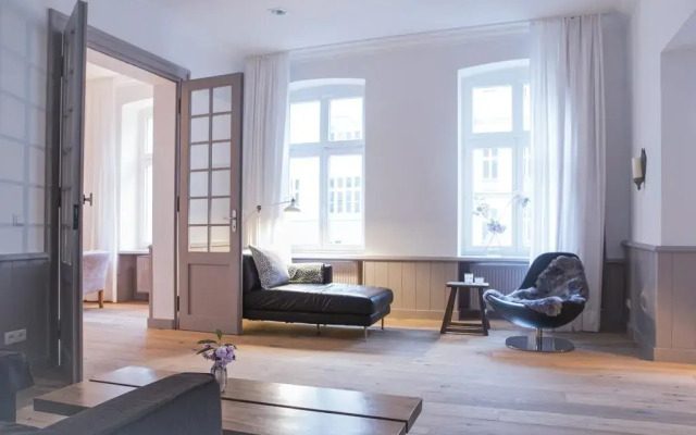 Отель Schoenhouse Apartments Германия, Берлин - отзывы, цены и фото номеров - забронировать отель Schoenhouse Apartments онлайн комната для гостей