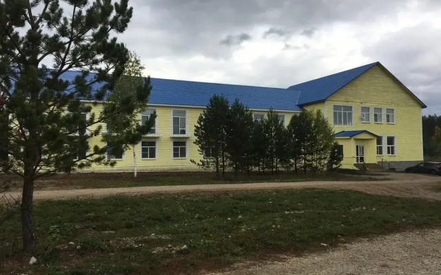 Hotel Novaya Elnya вид на фасад