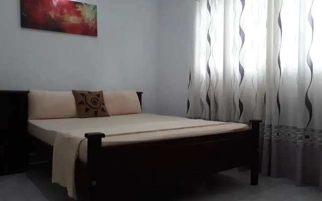 Отель Aegle Residence комната для гостей