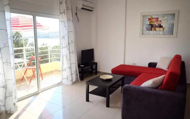 Отель Saint Tropez Apartments Албания, Саранда - отзывы, цены и фото номеров - забронировать отель Saint Tropez Apartments онлайн комната для гостей