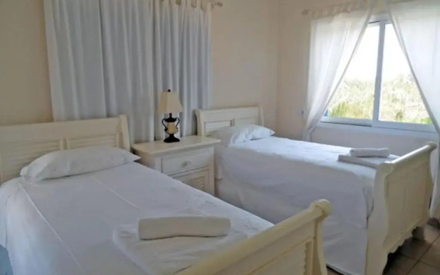 Отель Villa Paros Кипр, Протарас - отзывы, цены и фото номеров - забронировать отель Villa Paros онлайн комната для гостей
