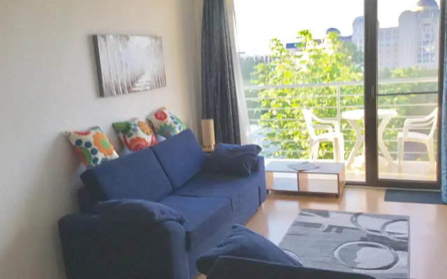 Апартаменты Sea View Apartment in New Line Village Свети Влас комната для гостей