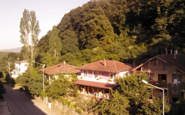 Azim Thermal Hotel вид на фасад