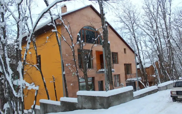 Отель Viardo House вид на фасад