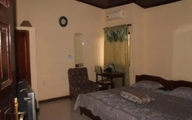 A & T Hotel комната для гостей