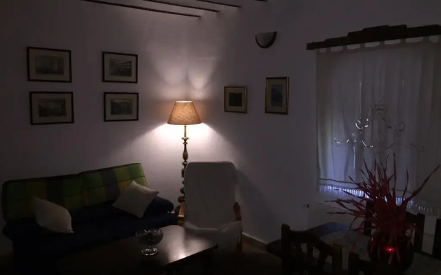 Отель Hostal Casa Rural La Ermita Саэлисес комната для гостей