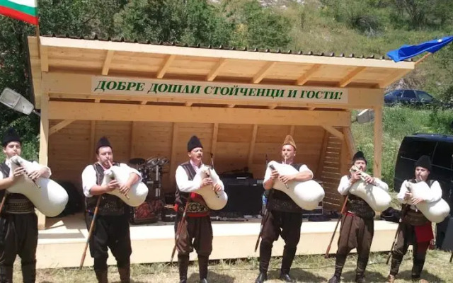Отель Kris Hotel Болгария, Чепеларе - отзывы, цены и фото номеров - забронировать отель Kris Hotel онлайн развлечения
