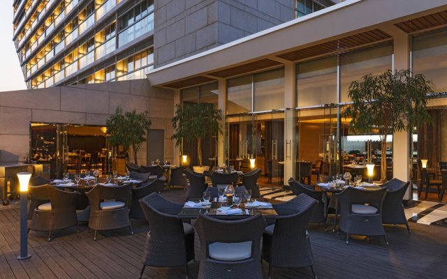 Sheraton Dubai Creek Hotel & Towers 0