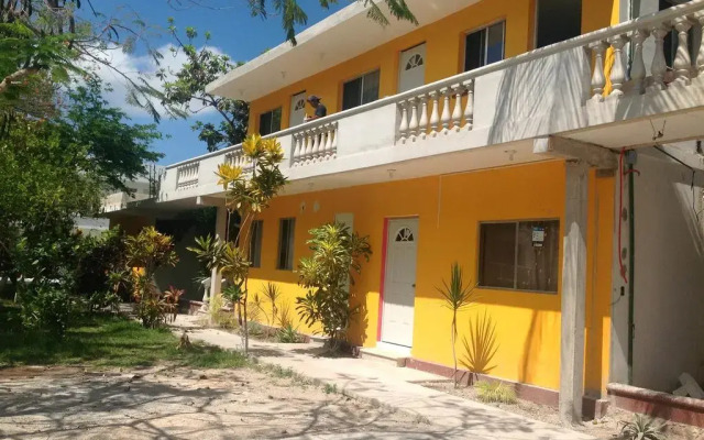 Отель Mansion Giahn Bed & Breakfast Мексика, Канкун - отзывы, цены и фото номеров - забронировать отель Mansion Giahn Bed & Breakfast онлайн вид на фасад