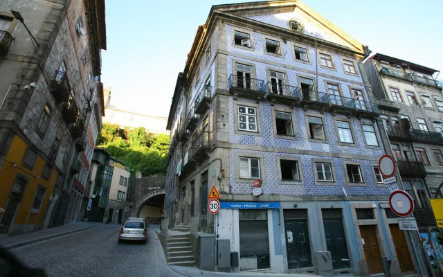 Отель Feel Porto Ribeira Vintage Duplex вид на фасад