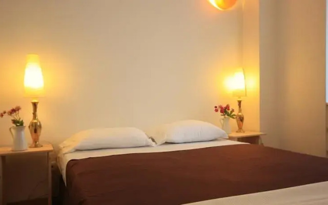 Отель Myplace - Lisbon - Camoes комната для гостей