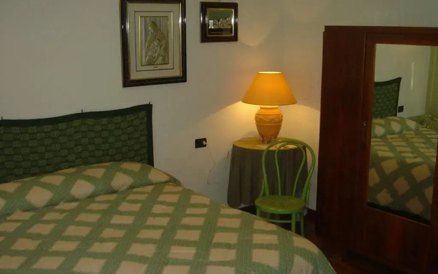 Отель B&B Le Rondinelle Сполето комната для гостей
