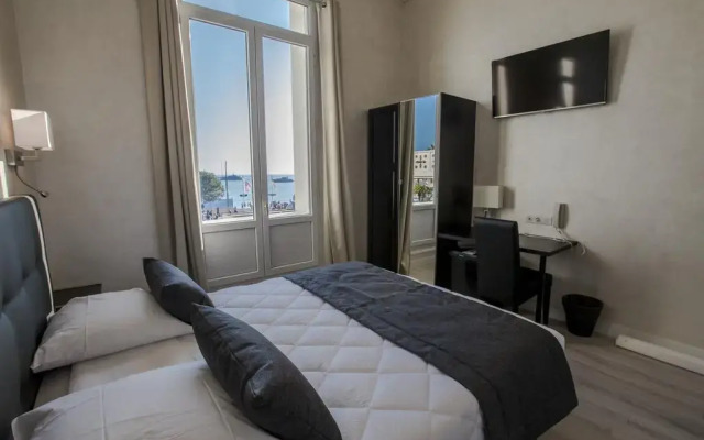Hotel Bleu Rivage комната для гостей