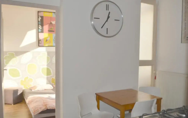 Апартаменты Castle View Apartment комната для гостей