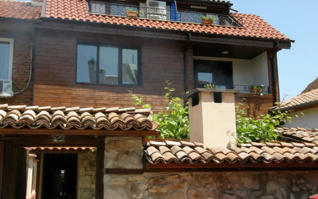 Отель Emona Guest House Болгария, Несебр - отзывы, цены и фото номеров - забронировать отель Emona Guest House онлайн вид на фасад