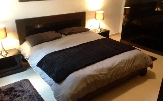 Апартаменты Luxurious Apartment in Sliema Слима комната для гостей