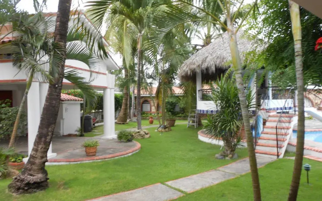 Отель Residencial Las Tejas