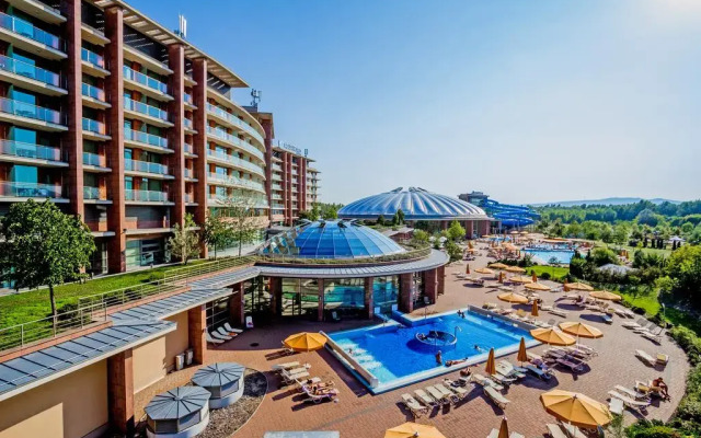 Отель Aquaworld Resort Budapest бассейн
