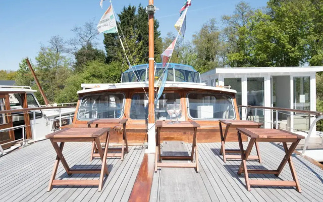 Отель Authentic Houseboats Amsterdam Нидерланды, Амстердам - отзывы, цены и фото номеров - забронировать отель Authentic Houseboats Amsterdam онлайн приотельная территория