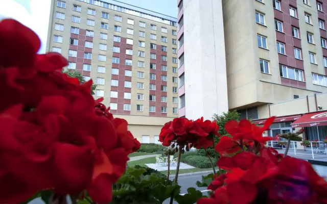 Отель Ceu Konferencia Központ