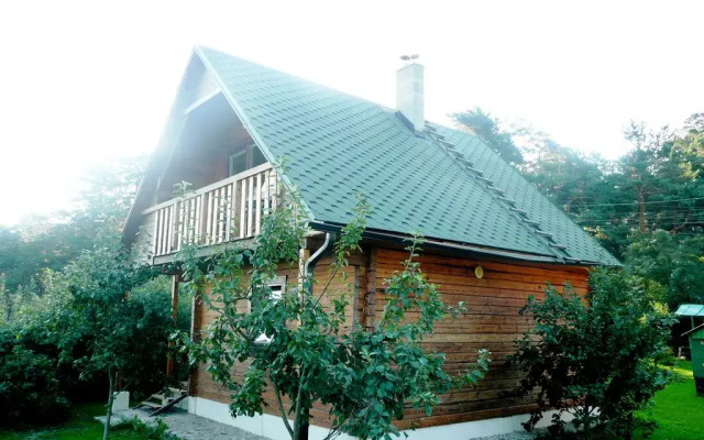 Отель Holiday House Niedras Jurmala вид на фасад