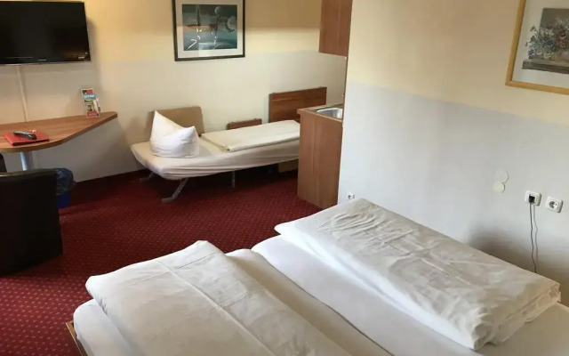 Отель Central Hotel Apart München Германия, Мюнхен - 1 отзыв об отеле, цены и фото номеров - забронировать отель Central Hotel Apart München онлайн комната для гостей