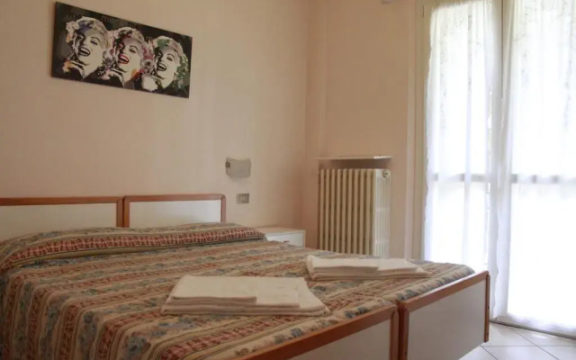 Отель Villa Maria Apartments Италия, Риччоне - отзывы, цены и фото номеров - забронировать отель Villa Maria Apartments онлайн комната для гостей