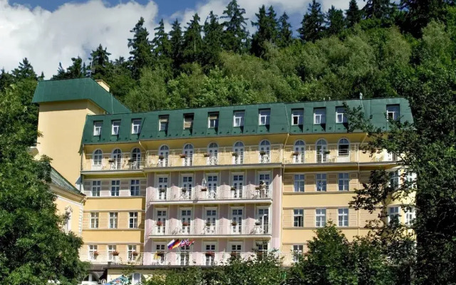Spa Hotel Vltava вид на фасад