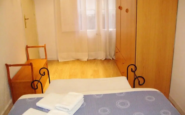 Отель Ramblas Suites Барселона комната для гостей