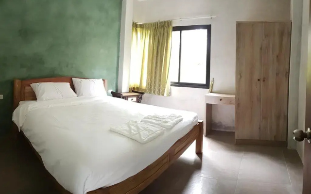 Sam Bai Thao Resort