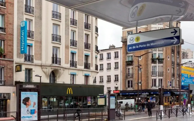 Отель Hipotel Paris Printania Maraîchers вид на фасад