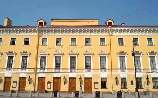Гостиница Арт-отель Кон-Тики в Санкт-Петербурге отзывы, цены и фото номеров - забронировать гостиницу Арт-отель Кон-Тики онлайн Санкт-Петербург вид на фасад